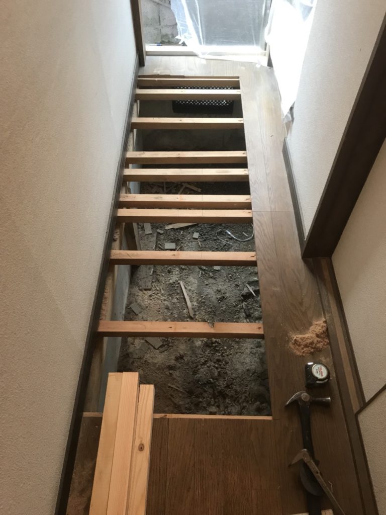 フローリング張り替え 安い　業者 京都市 グローアップ事例